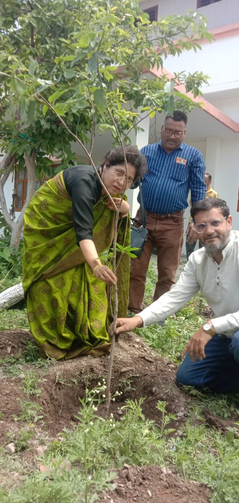 "हरित पर्यावरण, स्वस्थ जीवन!"