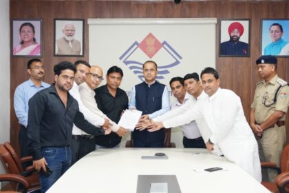 प्रतिनिधि मंडल ने परीक्षा निष्पक्षता और पारदर्शिता बनाए रखने की अपील की