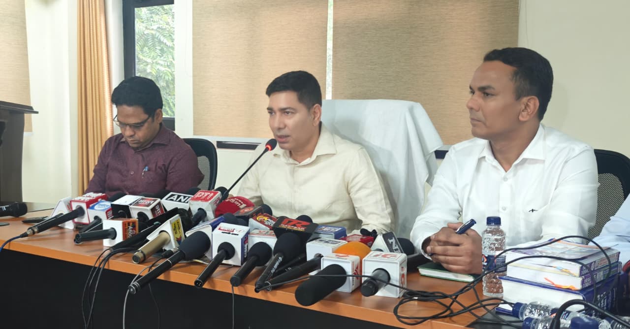 मुख्यमंत्री धामी के निर्देश पर एफ.डी.ए. की statewide कार्रवाई, अब तक 63 औषधियों के सैंपल जांच हेतु भेजे गए